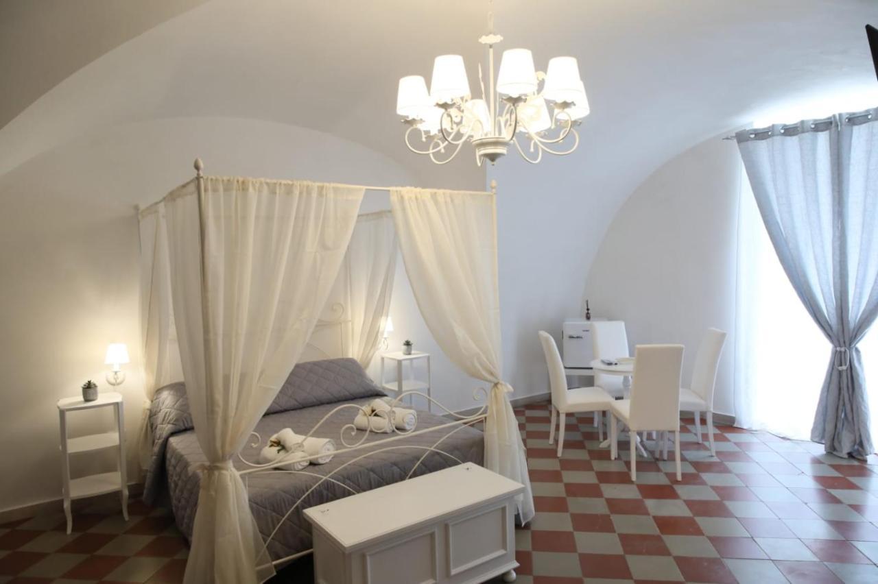 La Maison Piazza Del Popolo Манфредония Экстерьер фото